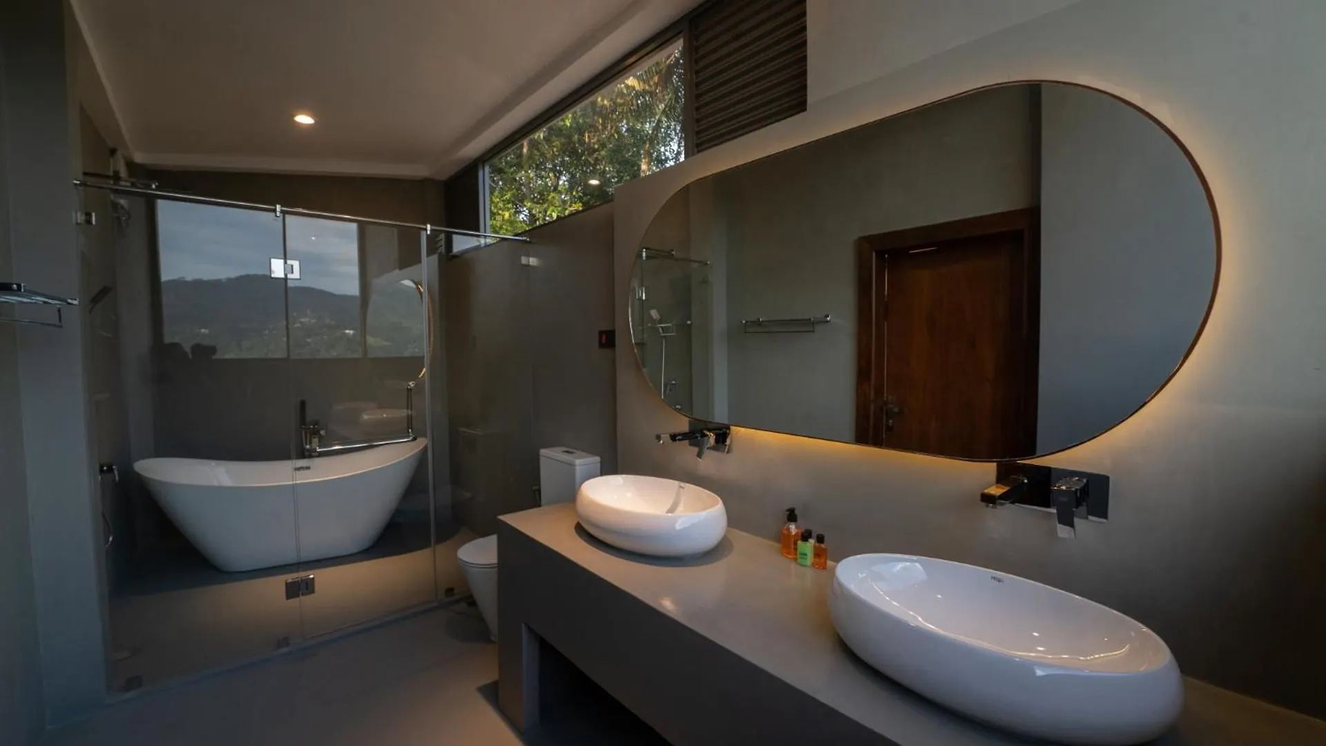 Iris Kandy Hotel