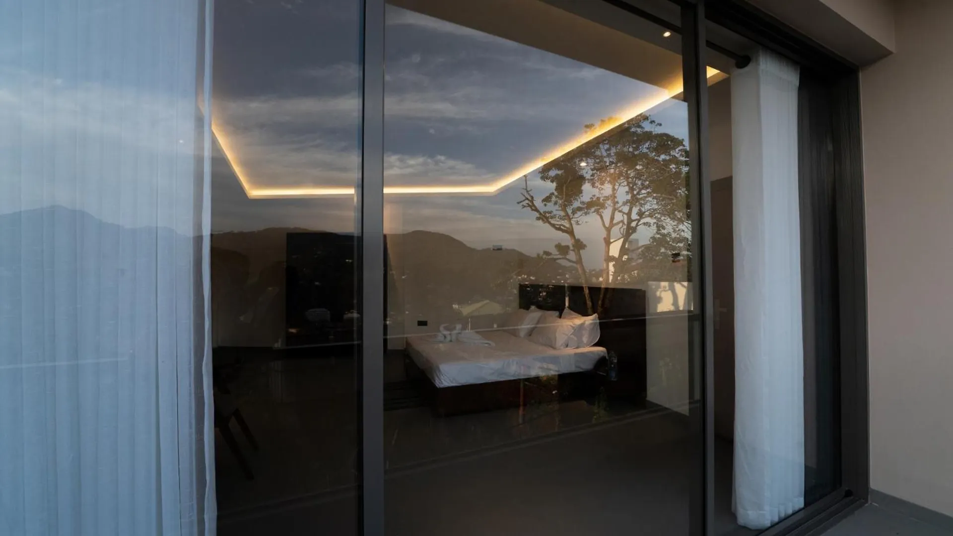 Hotel Iris Kandy